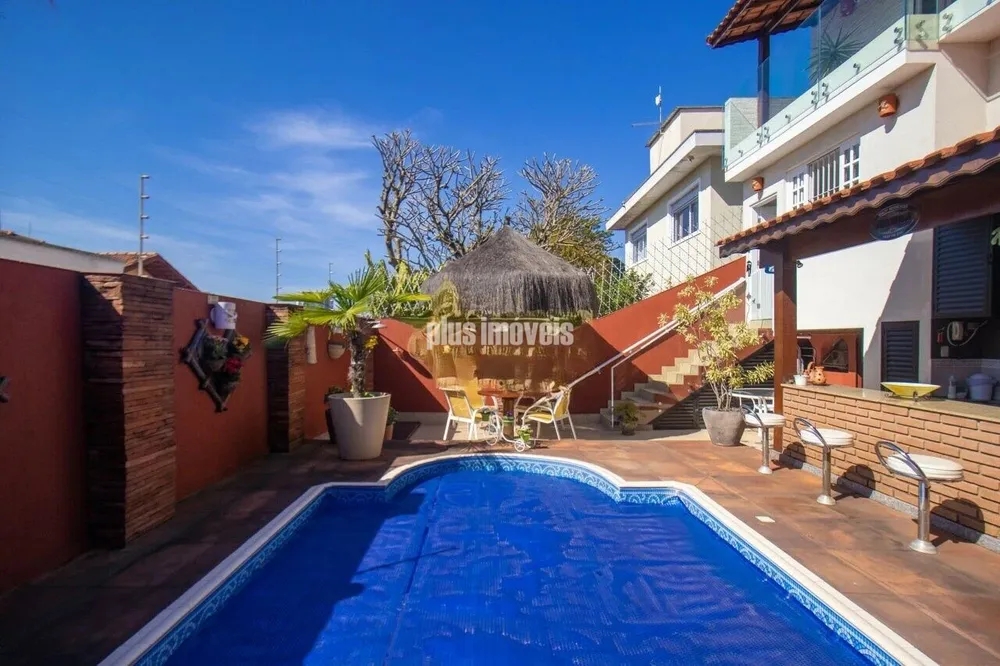 Casa, 4 quartos, 290 m² - Foto 2