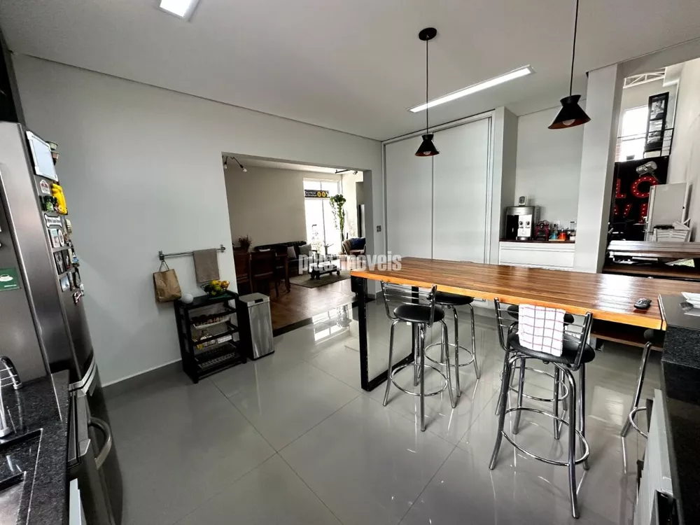 Casa, 3 quartos, 278 m² - Foto 10