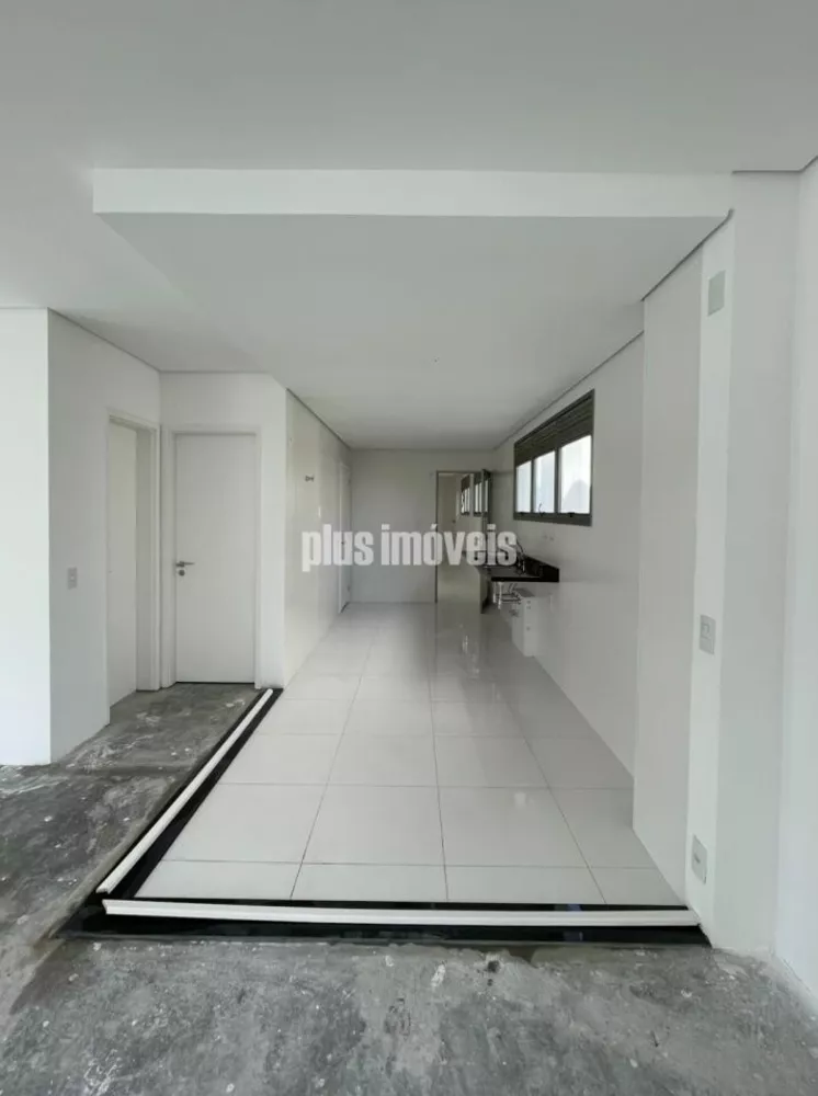 Apartamento à venda com 3 quartos, 187m² - Foto 9