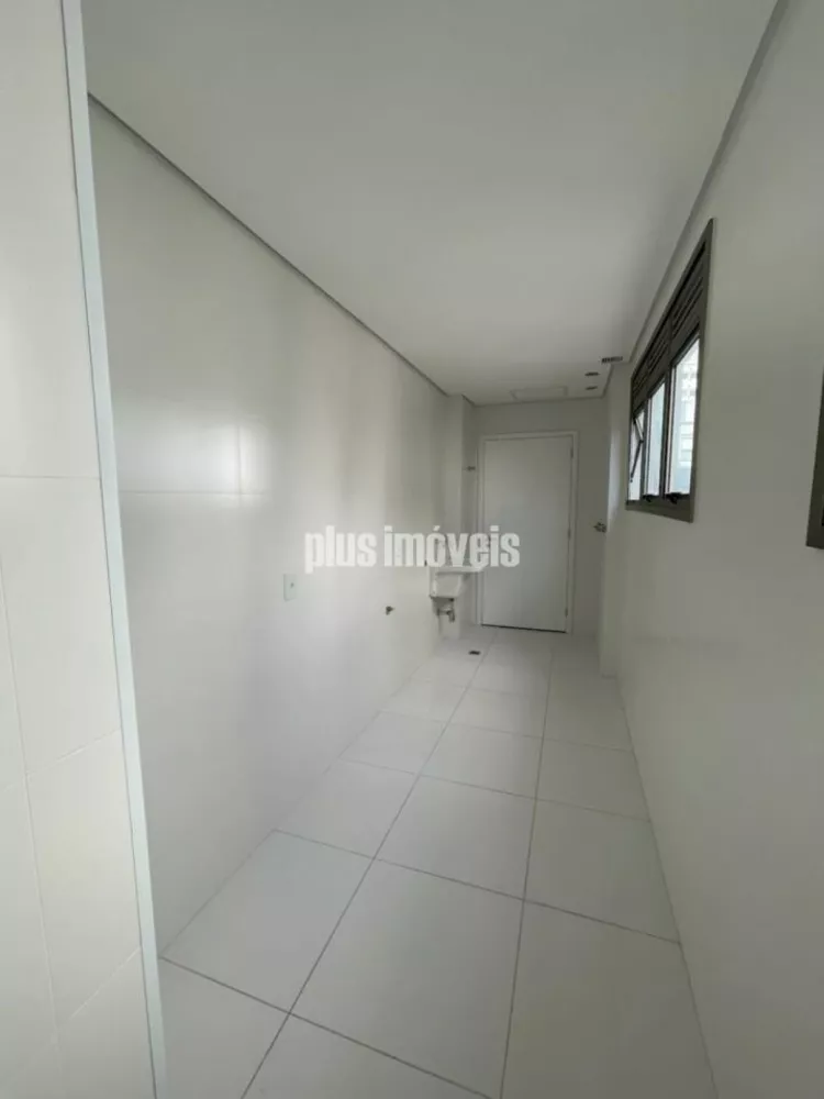 Apartamento à venda com 3 quartos, 187m² - Foto 8