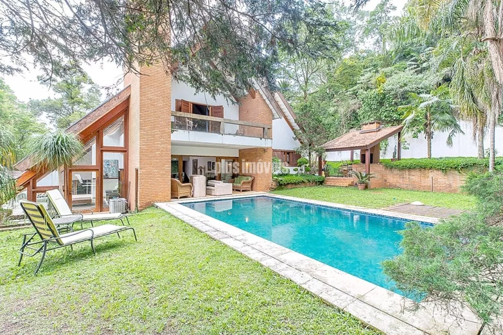 Casa à venda com 4 quartos, 800m² - Foto 2