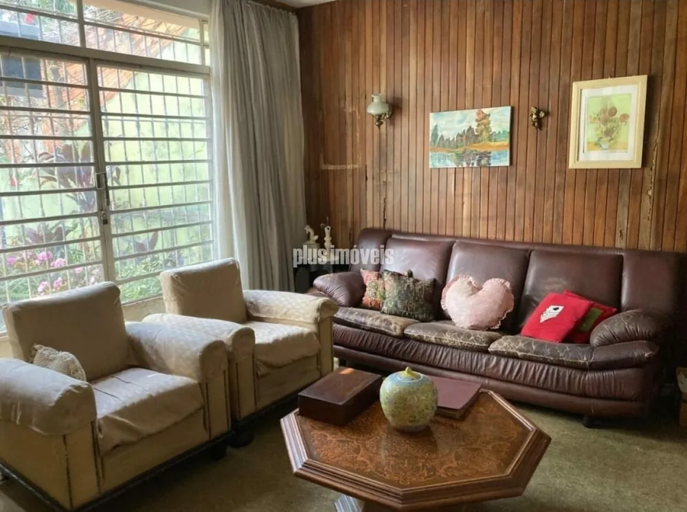 Casa, 4 quartos, 235 m² - Foto 1
