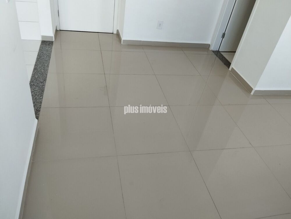 Apartamento à venda com 1 quarto, 32m² - Foto 5