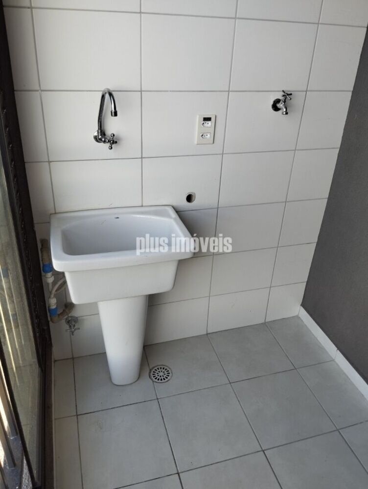 Apartamento à venda com 1 quarto, 32m² - Foto 14