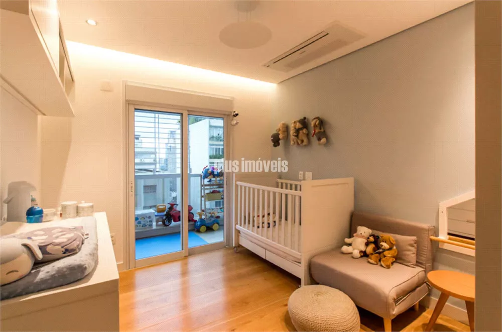 Apartamento à venda com 4 quartos, 240m² - Foto 3