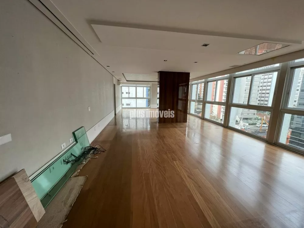 Apartamento à venda com 3 quartos, 251m² - Foto 1