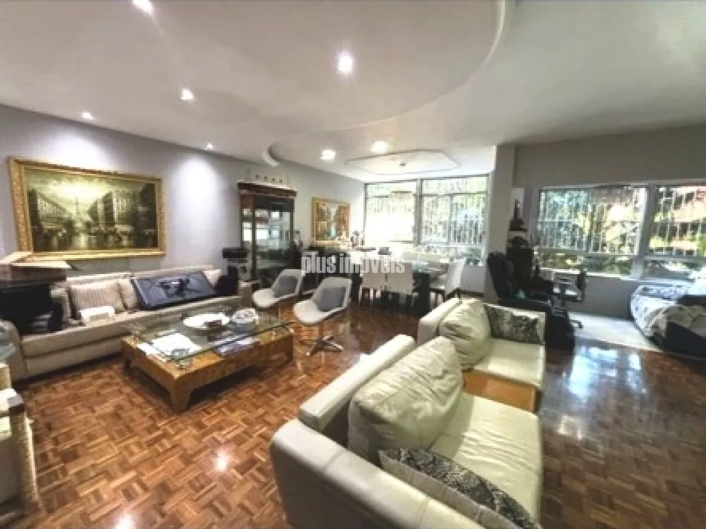 Apartamento, 3 quartos, 240 m² - Foto 1