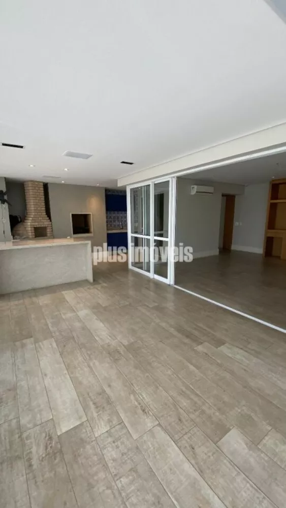 Apartamento à venda com 3 quartos, 258m² - Foto 1