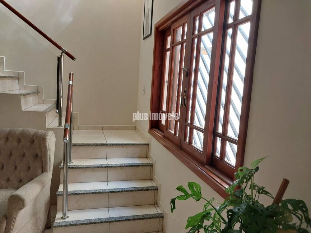 Casa, 3 quartos, 240 m² - Foto 10