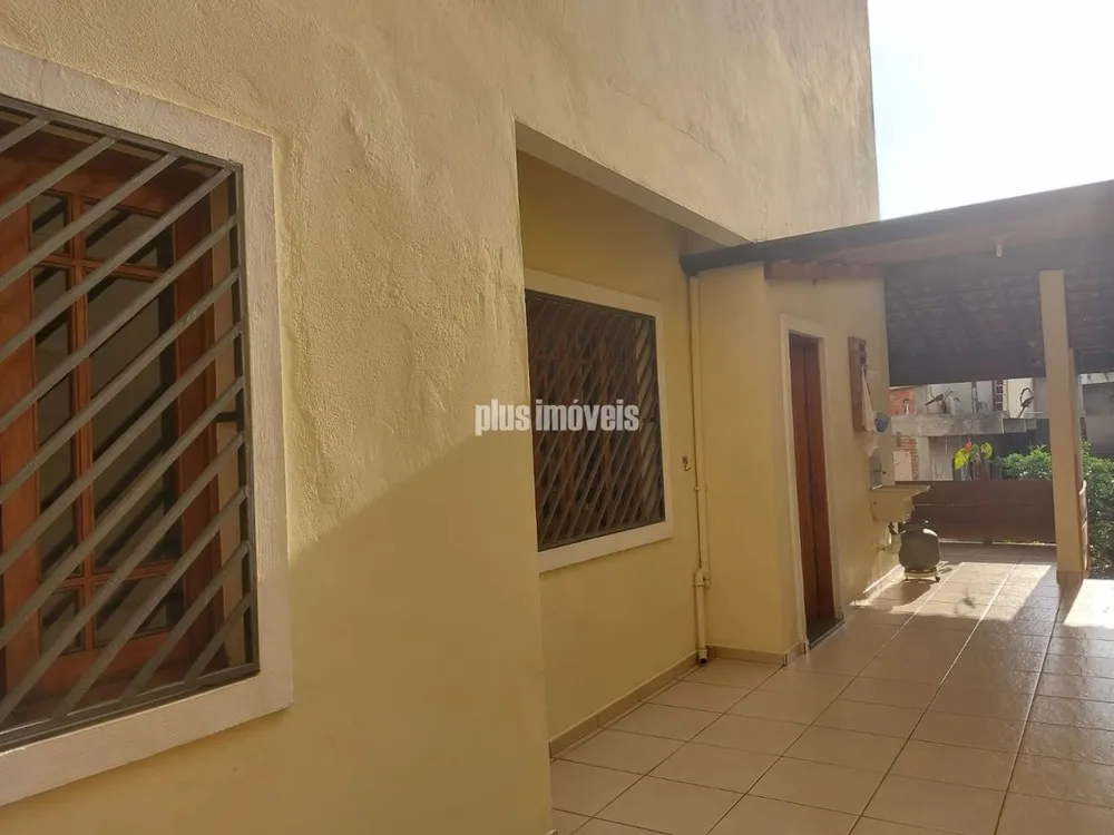 Casa, 3 quartos, 240 m² - Foto 3