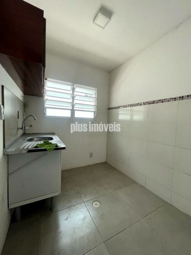 Depósito-Galpão, 223 m² - Foto 1