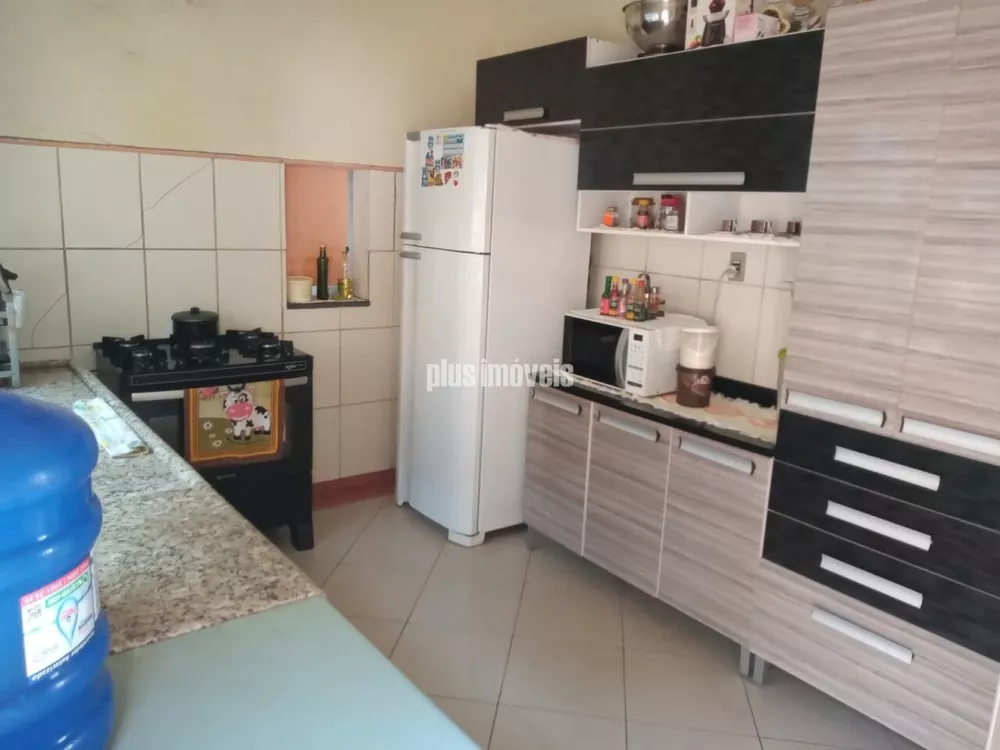 Casa, 4 quartos, 250 m² - Foto 4