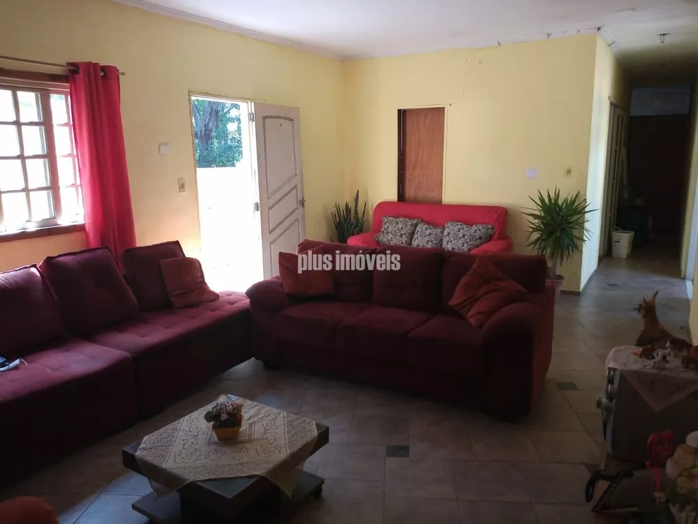 Casa, 4 quartos, 250 m² - Foto 1