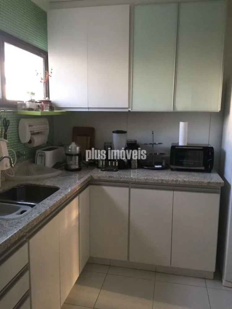 Apartamento, 3 quartos, 230 m² - Foto 1