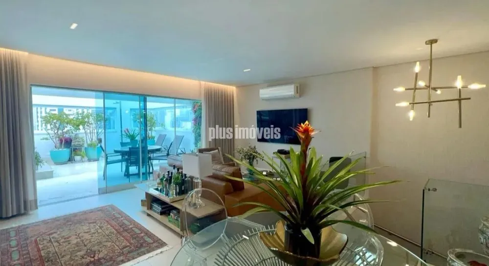 Apartamento, 3 quartos, 200 m² - Foto 1