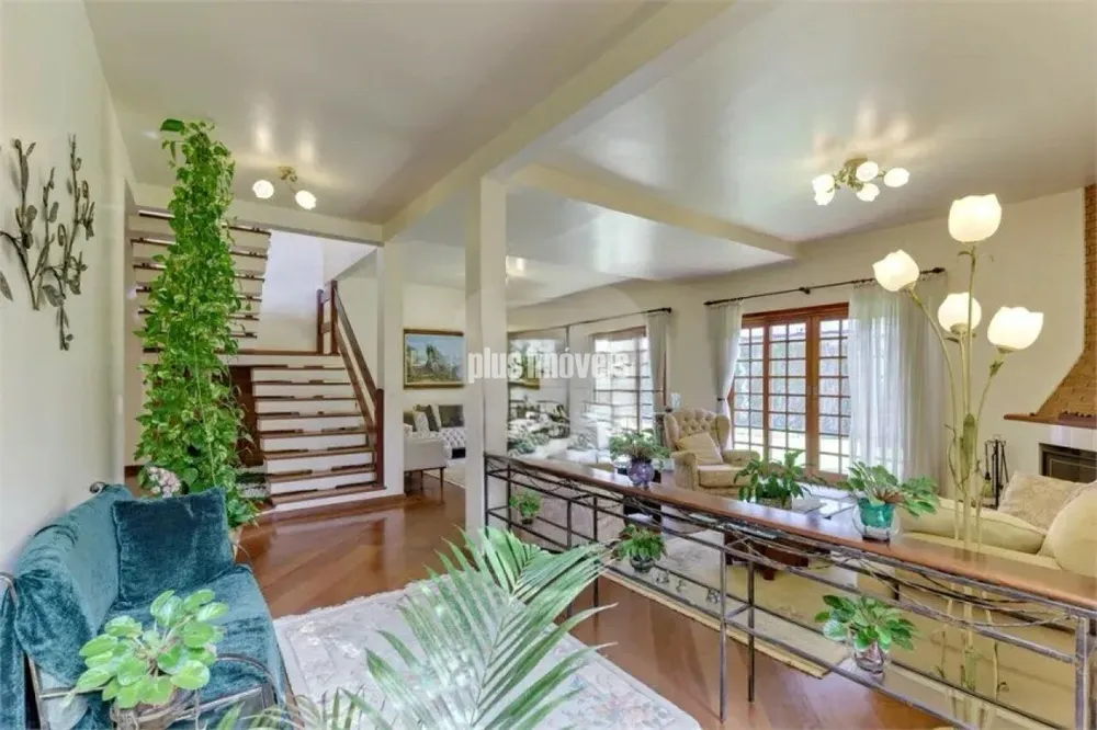 Casa, 4 quartos, 261 m² - Foto 1