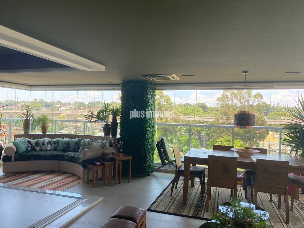 Apartamento, 3 quartos, 251 m² - Foto 1