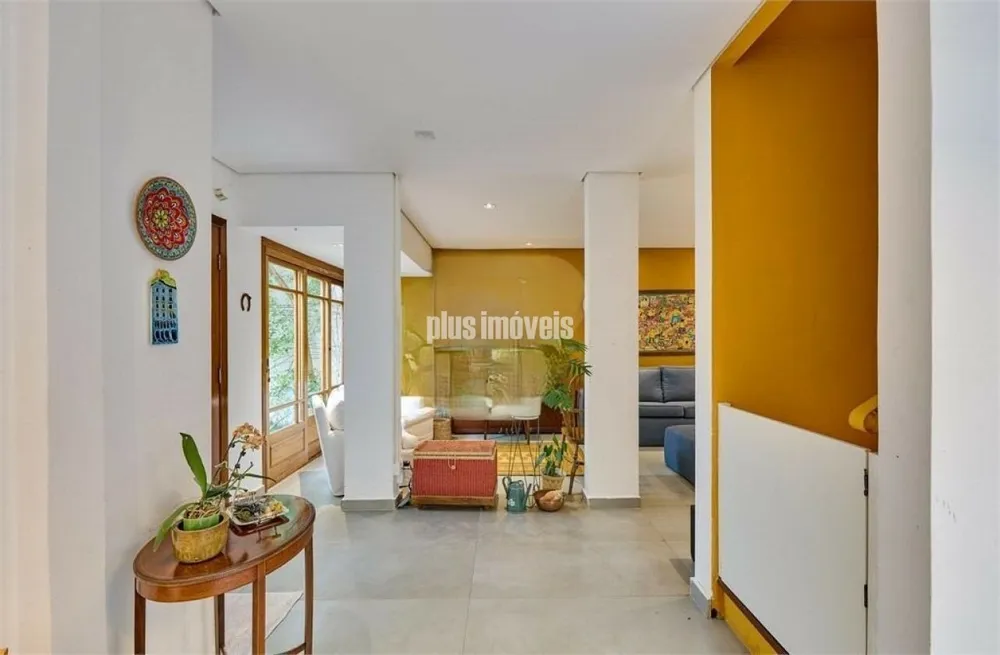 Casa, 3 quartos, 210 m² - Foto 1
