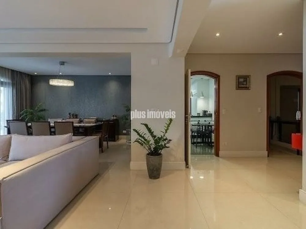 Apartamento, 3 quartos, 225 m² - Foto 1