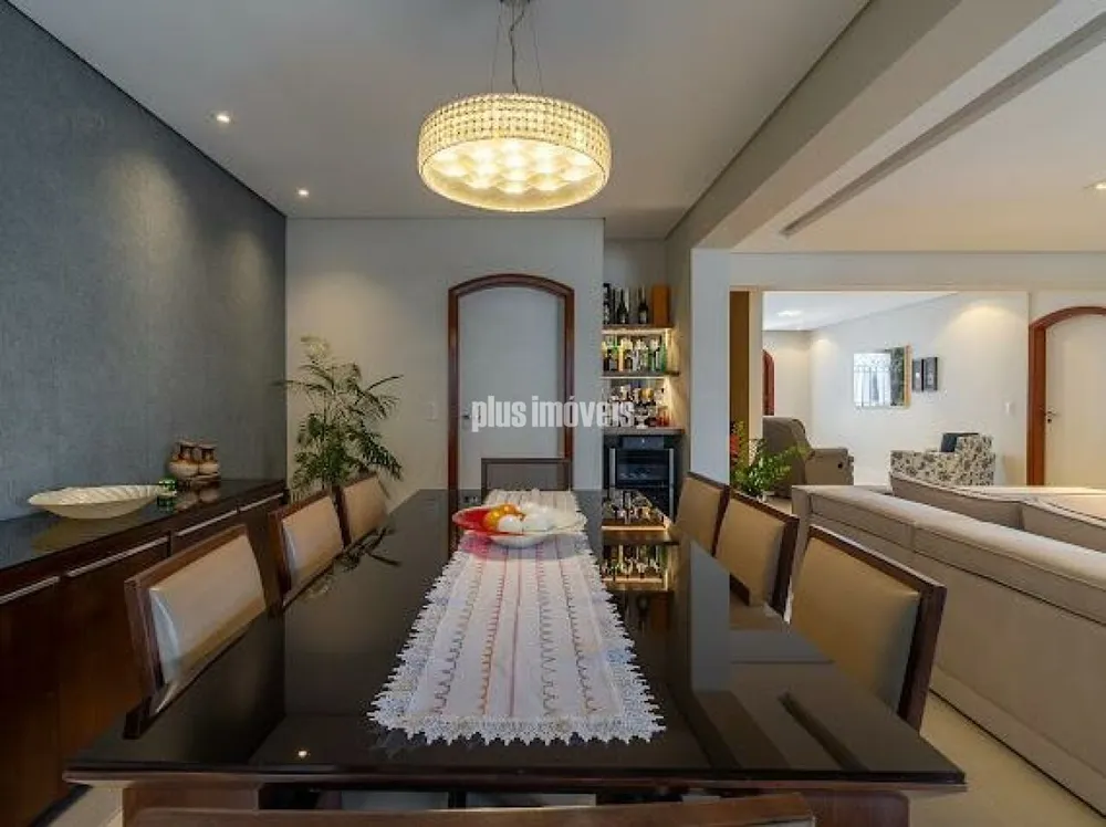 Apartamento, 3 quartos, 225 m² - Foto 2