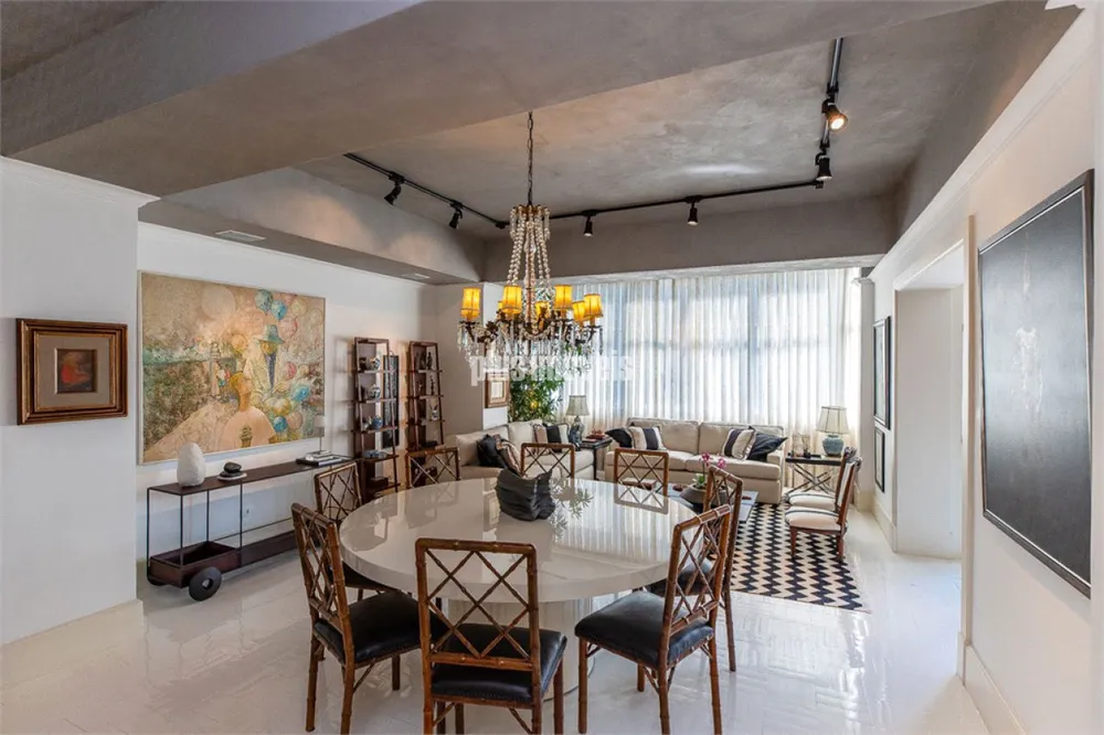 Apartamento, 3 quartos, 240 m² - Foto 1