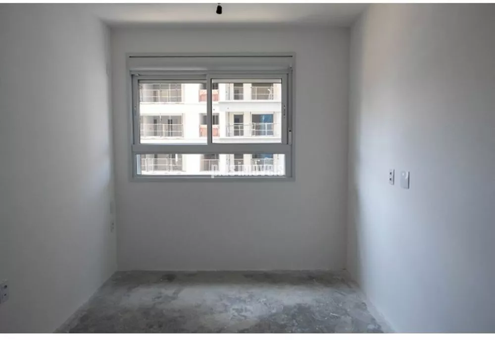 Apartamento à venda com 2 quartos, 70m² - Foto 2