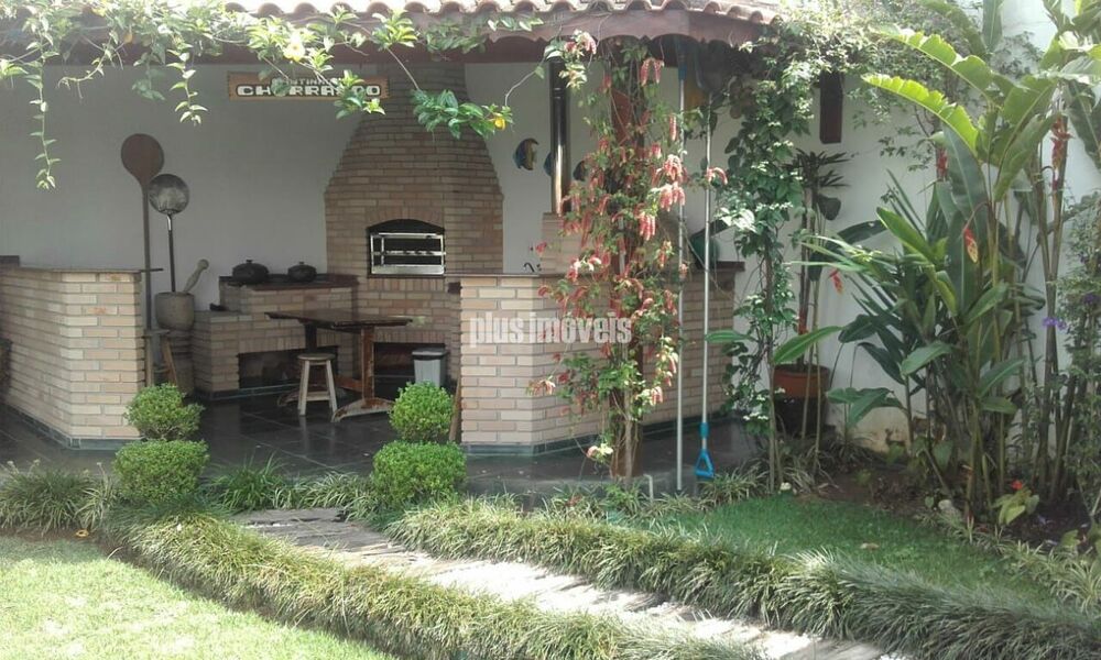 Casa à venda com 4 quartos, 400m² - Foto 1