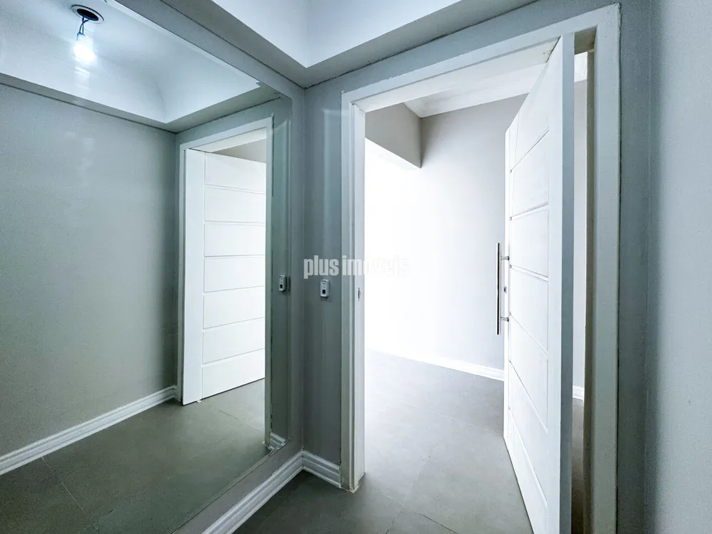 Apartamento, 3 quartos, 219 m² - Foto 2