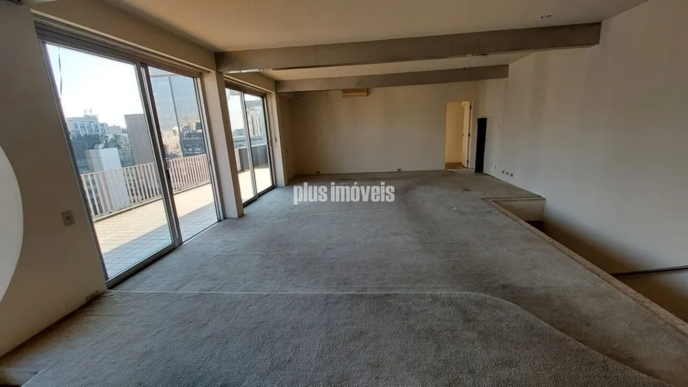 Apartamento, 3 quartos, 637 m² - Foto 2