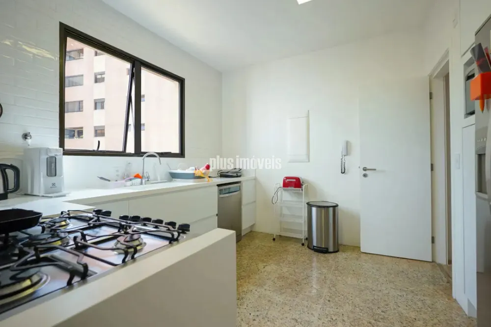 Apartamento, 3 quartos, 275 m² - Foto 2