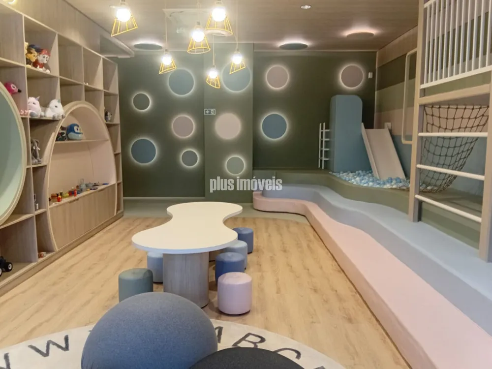 Apartamento, 3 quartos, 240 m² - Foto 1