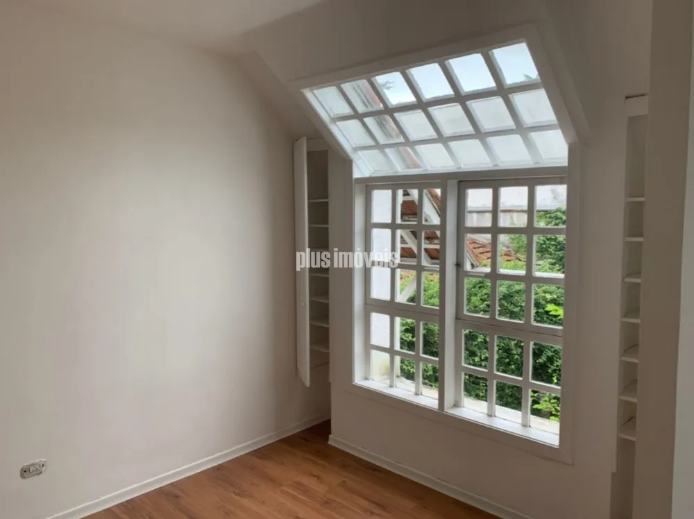 Casa, 3 quartos, 220 m² - Foto 1