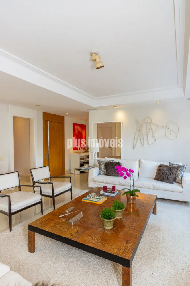 Apartamento, 3 quartos, 243 m² - Foto 2