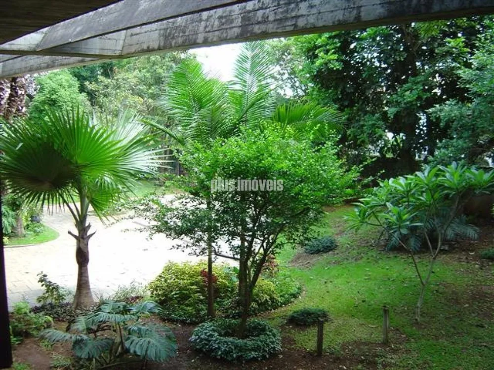 Casa, 5 quartos, 1879 m² - Foto 4