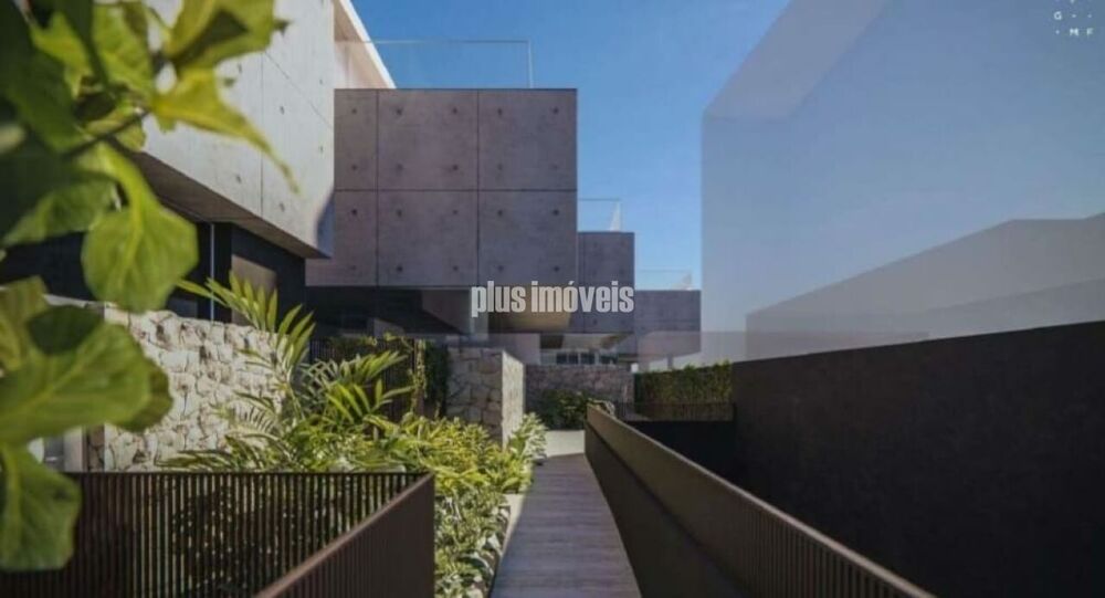 Casa de Condomínio à venda com 4 quartos, 370m² - Foto 2
