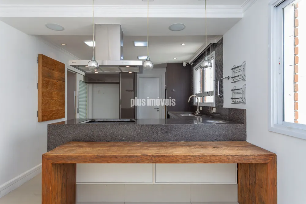 Apartamento, 3 quartos, 206 m² - Foto 1