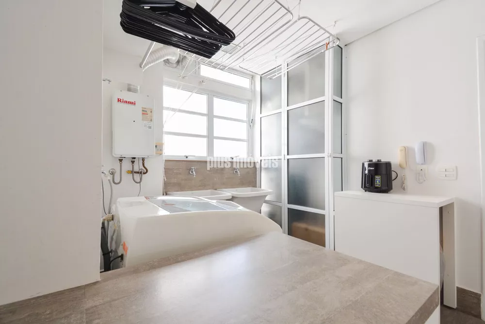 Apartamento, 3 quartos, 260 m² - Foto 1