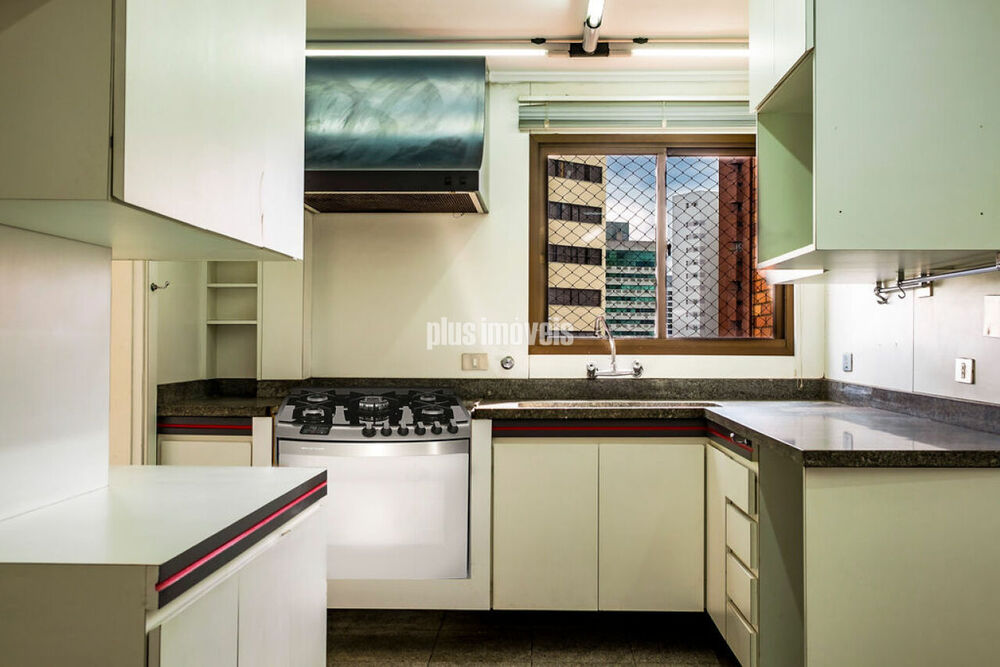 Apartamento, 3 quartos, 235 m² - Foto 1