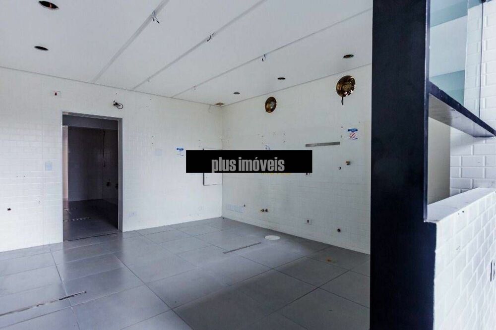 Casa à venda com 4 quartos, 220m² - Foto 2