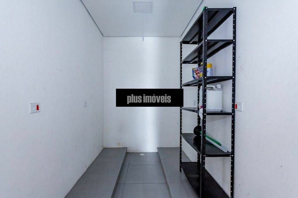 Casa à venda com 4 quartos, 220m² - Foto 1
