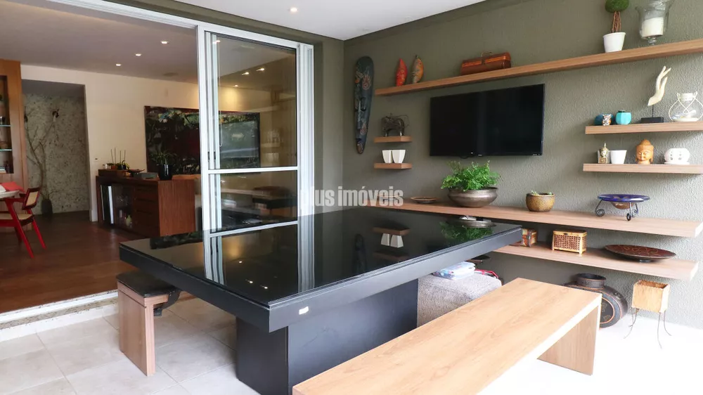 Apartamento à venda com 3 quartos, 168m² - Foto 2