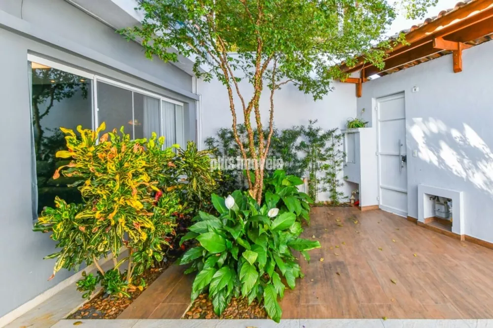 Casa, 4 quartos, 240 m² - Foto 11