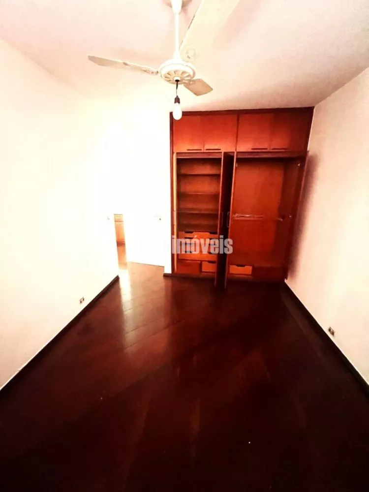 Casa à venda com 4 quartos, 304m² - Foto 2