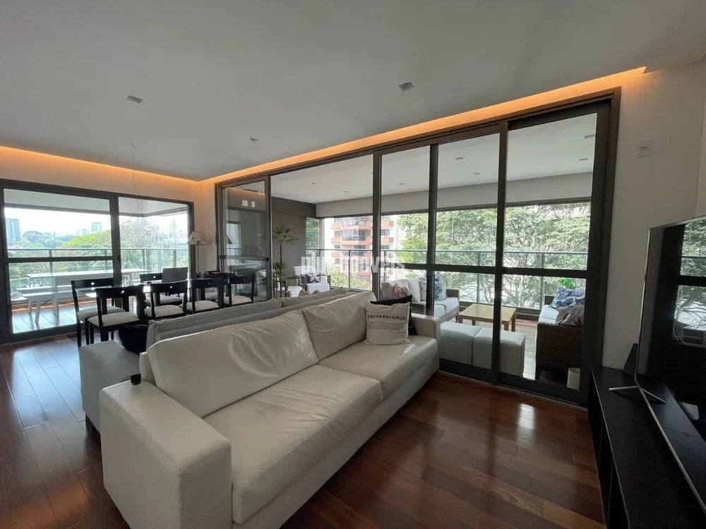 Apartamento, 3 quartos, 158 m² - Foto 1