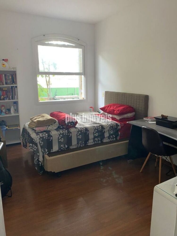 Casa à venda com 4 quartos, 247m² - Foto 13