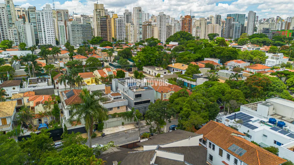 Casa, 7 quartos, 854 m² - Foto 1