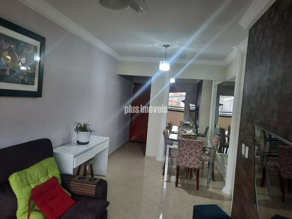 Apartamento à venda com 3 quartos, 70m² - Foto 2