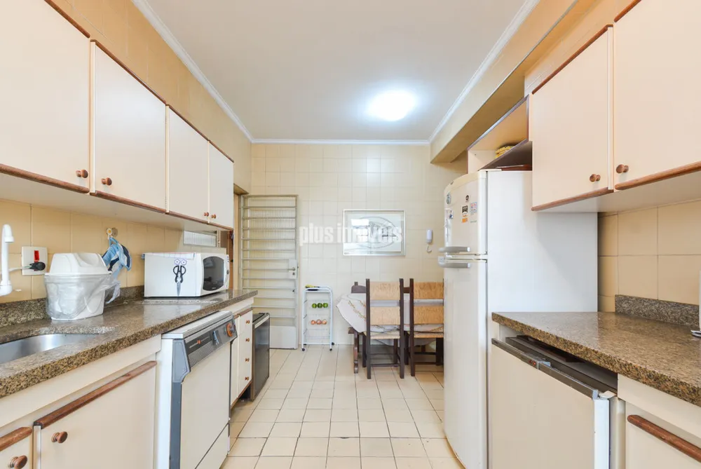 Apartamento, 3 quartos, 239 m² - Foto 1