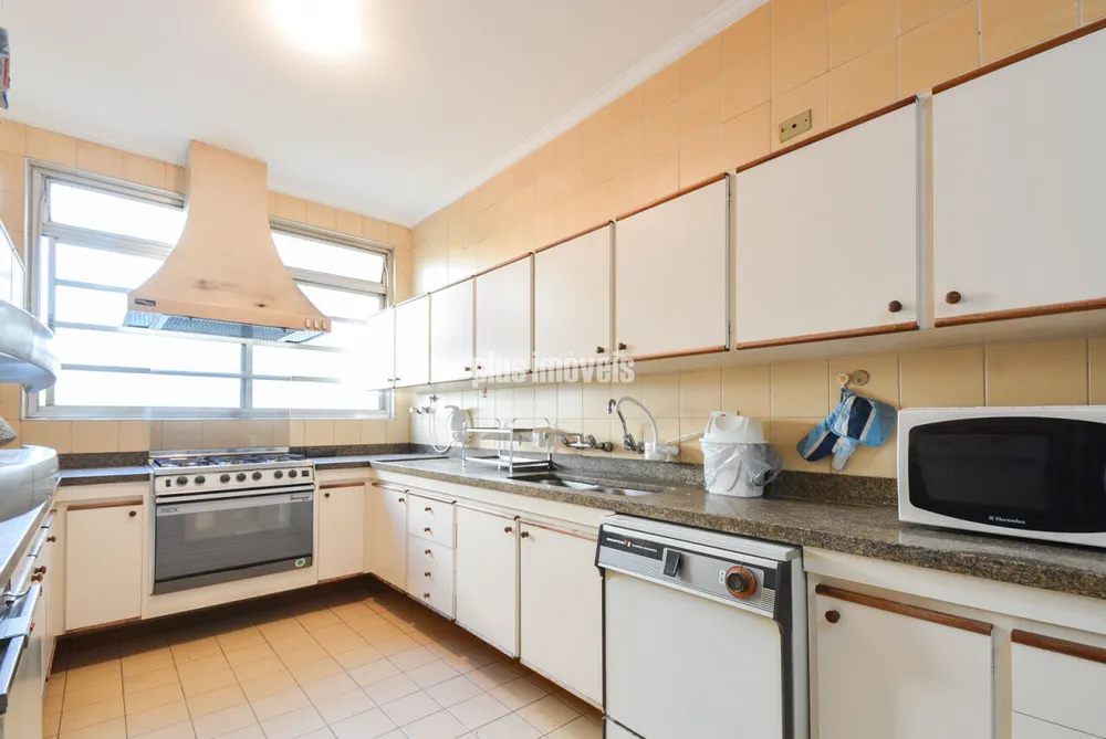 Apartamento, 3 quartos, 239 m² - Foto 2