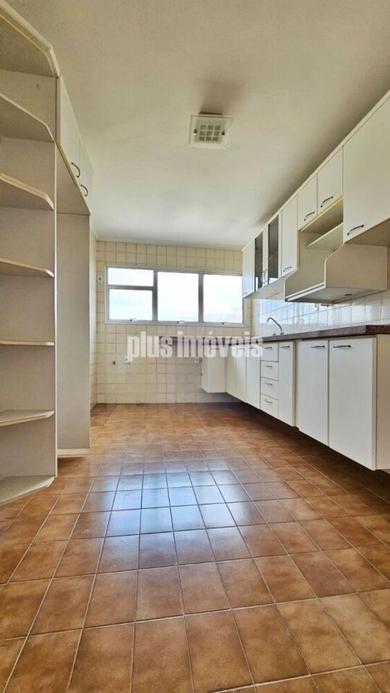 Apartamento à venda com 3 quartos, 122m² - Foto 4